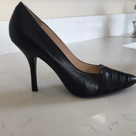 Nine West Size 6 Medium Black Pointed Toe Pumps - Picture 3 of 9